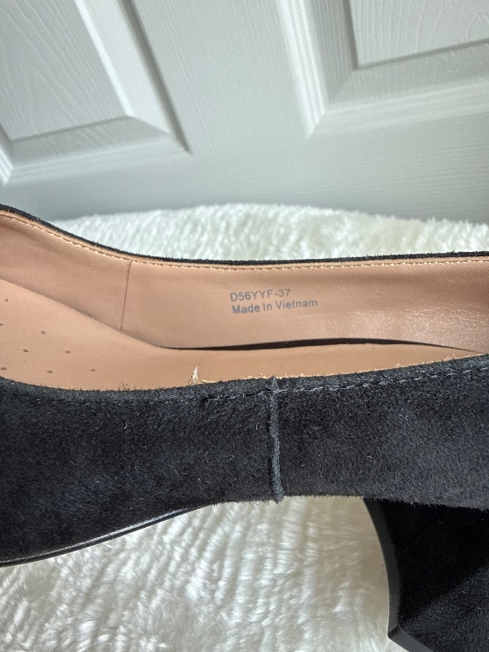NWOT Geox Virnilisa 65 Black Suede Block Heel Pumps Square Toe Buckle - Picture 13 of 13